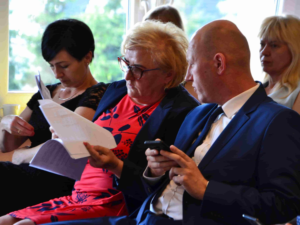 Burmistrz Miłosławia zapewnia, że nie ma maszynki do drukowania pieniędzy i nie zadłuża gminy