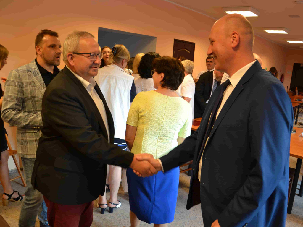 Burmistrz Miłosławia zapewnia, że nie ma maszynki do drukowania pieniędzy i nie zadłuża gminy