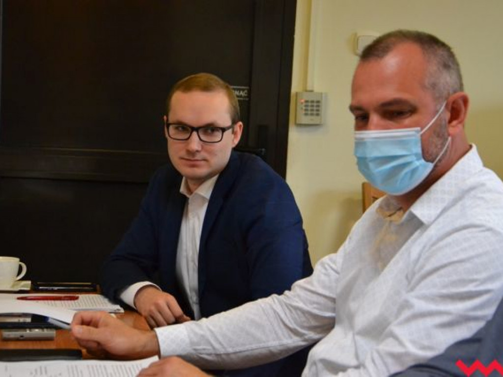 Mieszkańcy sprzeciwiają się planom budowy ścieżki rowerowej. Burmistrz zmieni jej trasę?
