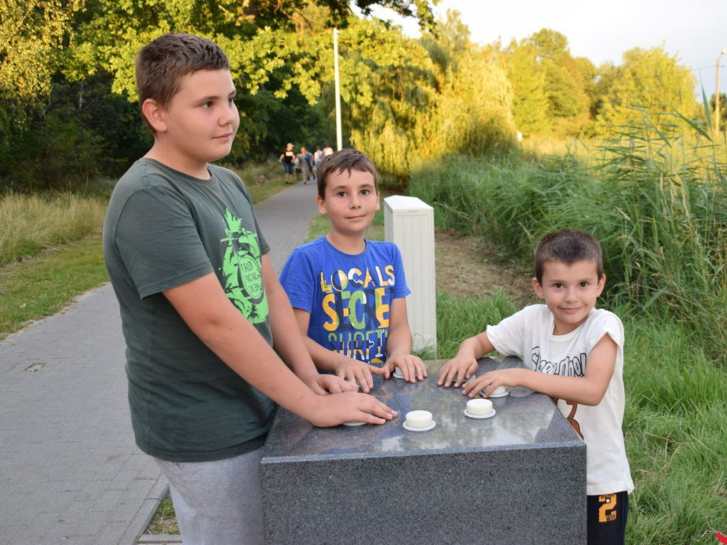 Nasz zalew rozmaitości. Reportaż z wakacyjnej niedzieli na wrzesińskiej Lipówce