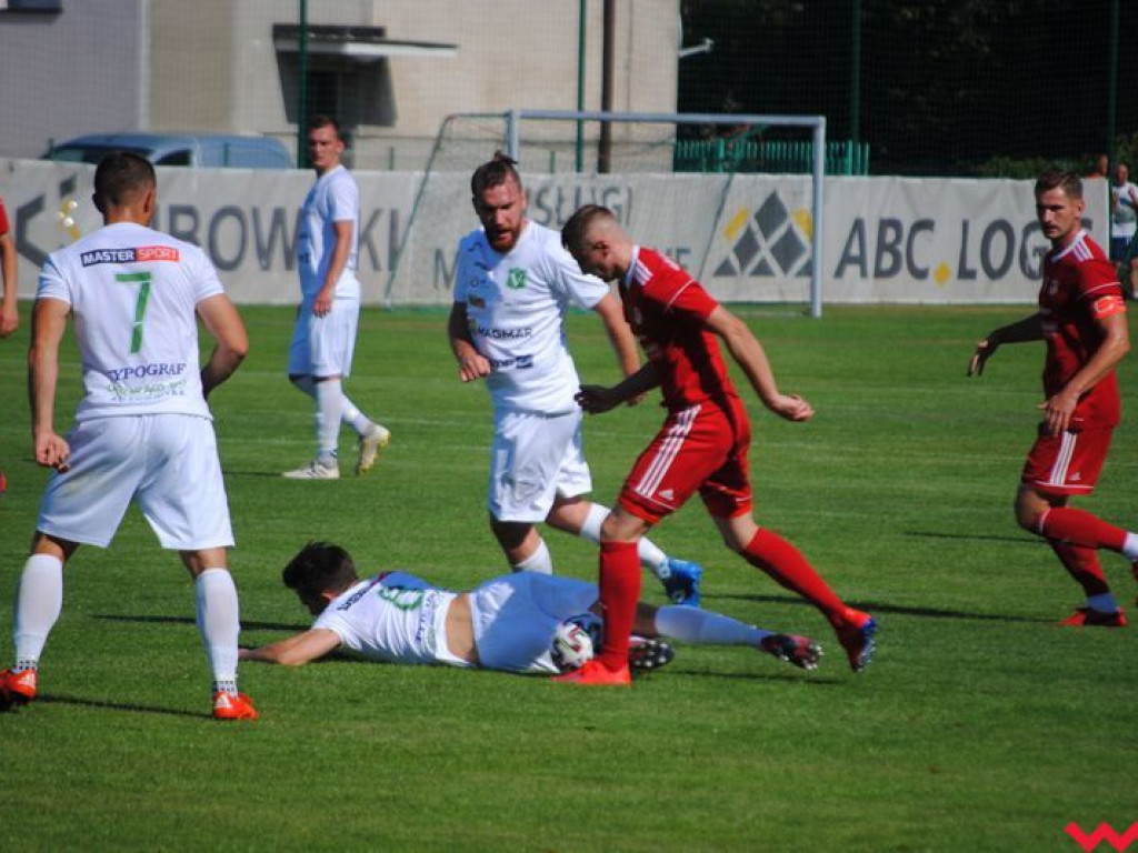 Udana inauguracja piłkarzy Victorii