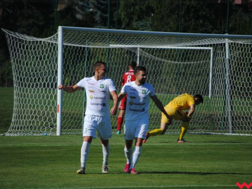 Udana inauguracja piłkarzy Victorii