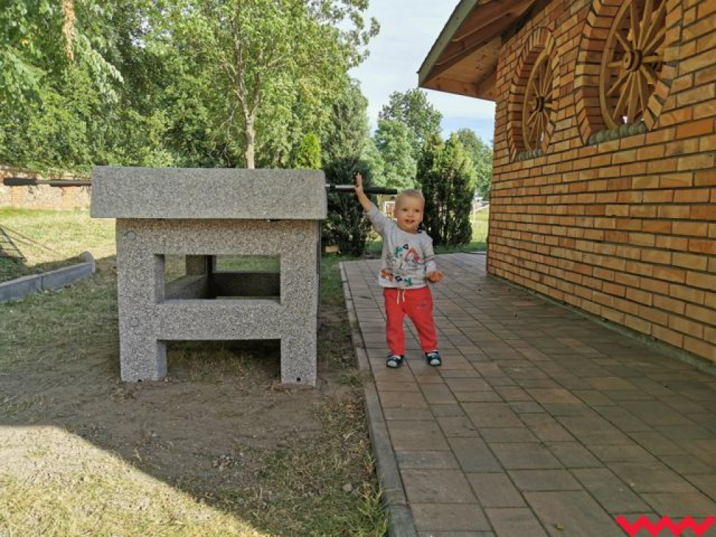 W Gulczewie powstała strefa rekreacyjna. Największą frajdę mają niewątpliwie najmłodsi