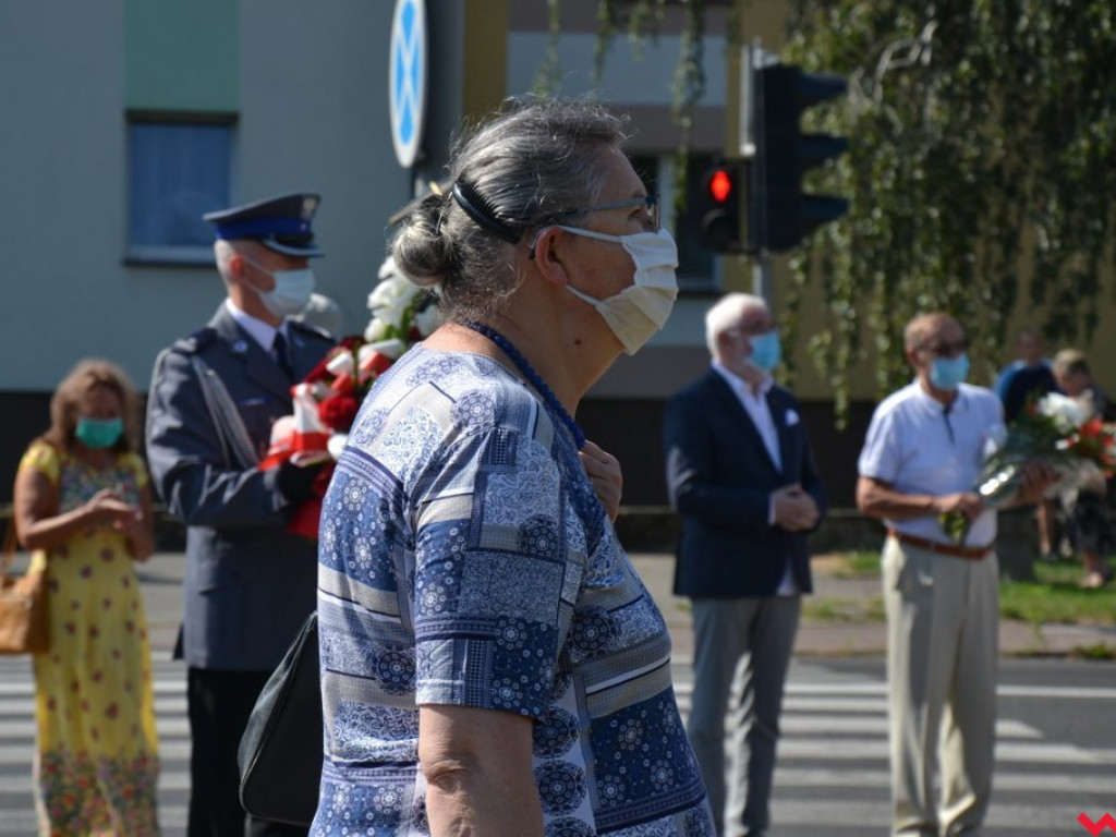 Komplet delegacji i pokłonów na wrzesińskim Święcie Wojska Polskiego