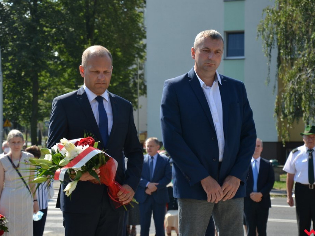 Komplet delegacji i pokłonów na wrzesińskim Święcie Wojska Polskiego
