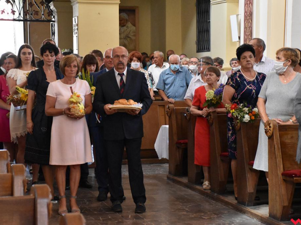 Rolnicy i sadownicy dziękowali za plony. Dożynki parafialne w Pyzdrach