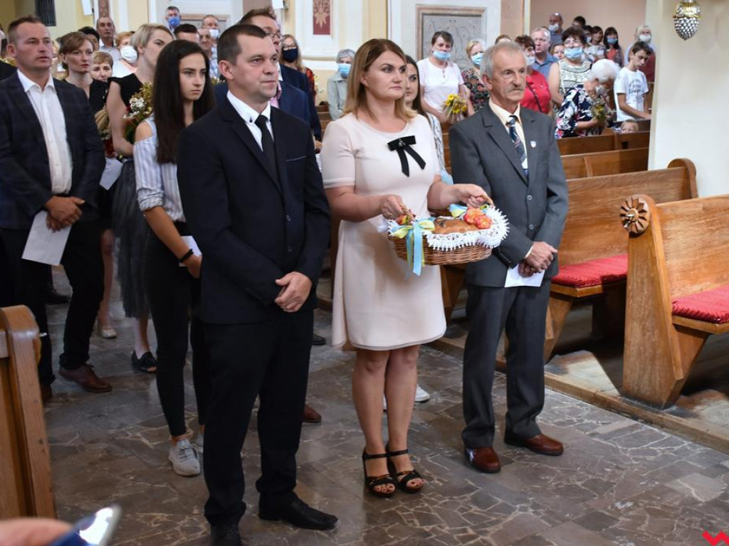 Rolnicy i sadownicy dziękowali za plony. Dożynki parafialne w Pyzdrach