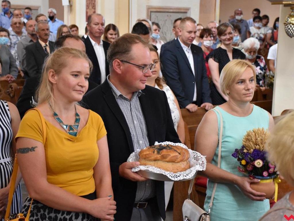 Rolnicy i sadownicy dziękowali za plony. Dożynki parafialne w Pyzdrach