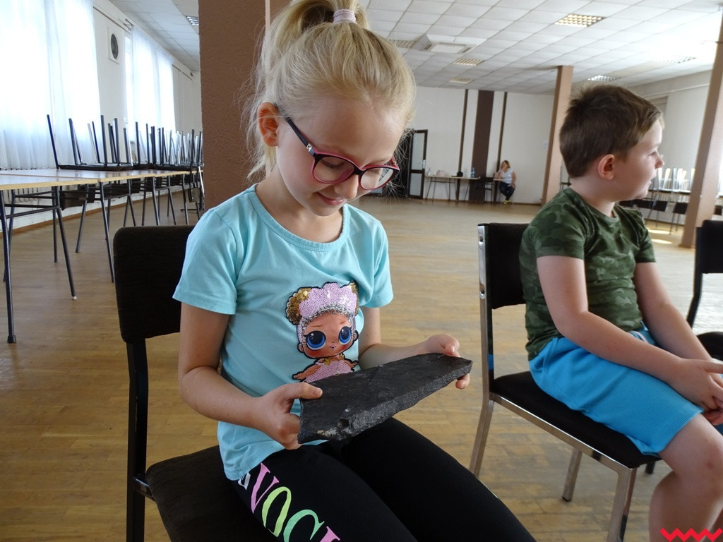 Mobilne laboratorium w Borzykowie i Krzywej Górze. Nauka przyjazna dla dzieci