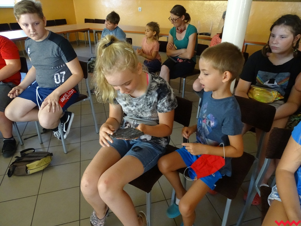 Mobilne laboratorium w Borzykowie i Krzywej Górze. Nauka przyjazna dla dzieci