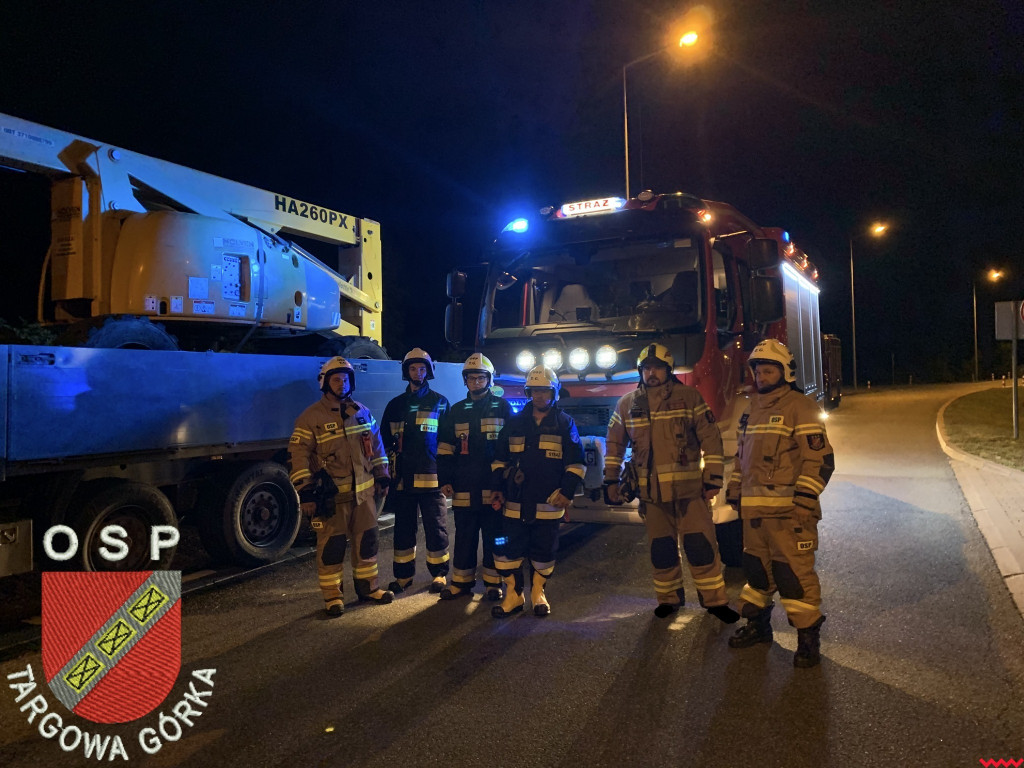 Pożar tira na autostradzie. Pierwszy wyjazd nowego Volvo z OSP Targowa Górka