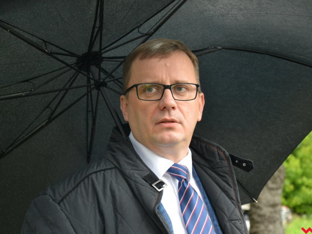 Września po 81 latach od wybuchu wojny. Wtedy swastyki i hajlowanie, dziś kwiaty i pokłony