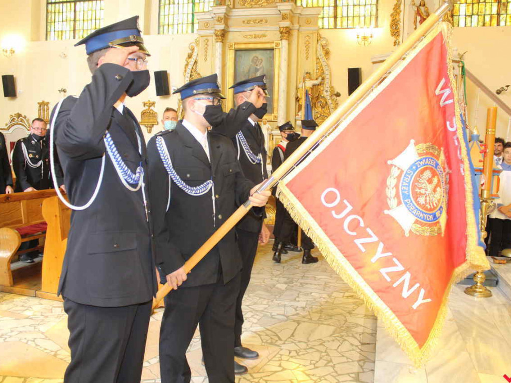 Dożynki w Targowej Górce, czyli nowy samochód był na pierwszym planie