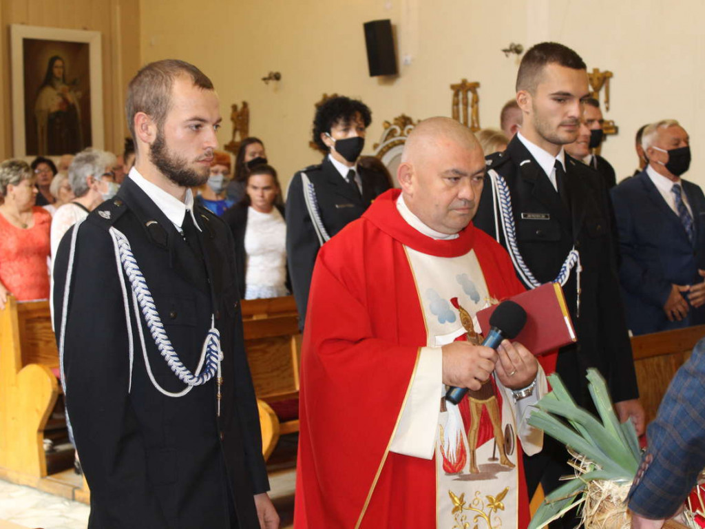 Dożynki w Targowej Górce, czyli nowy samochód był na pierwszym planie