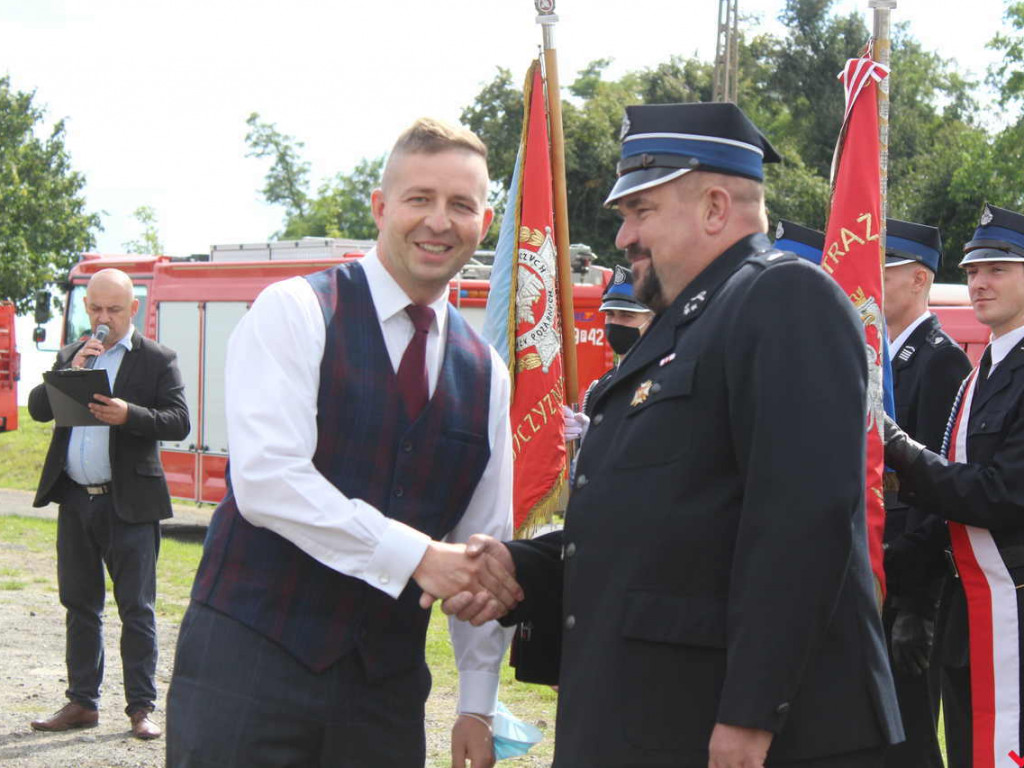 Dożynki w Targowej Górce, czyli nowy samochód był na pierwszym planie