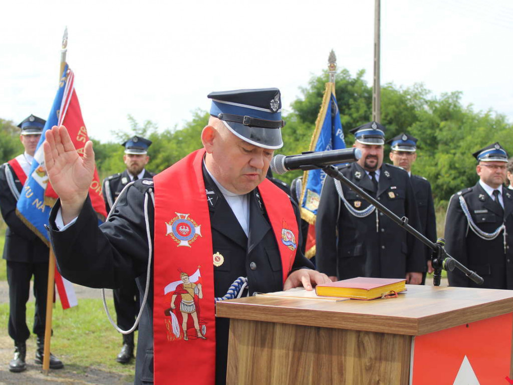 Dożynki w Targowej Górce, czyli nowy samochód był na pierwszym planie