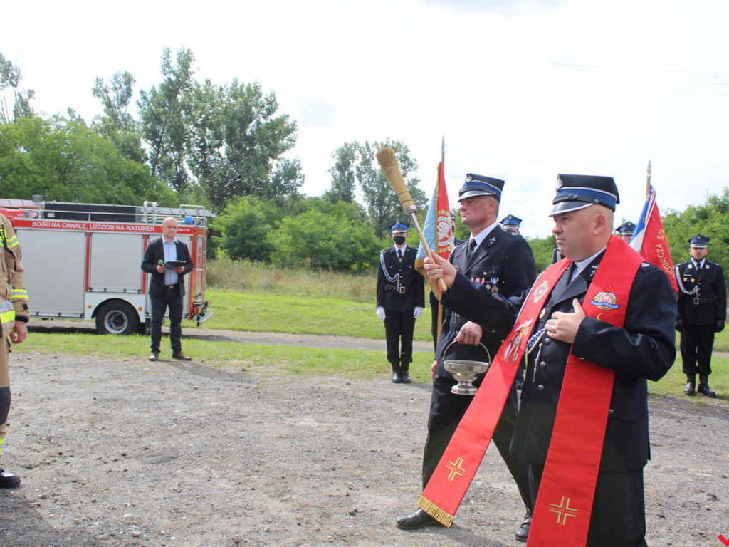 Dożynki w Targowej Górce, czyli nowy samochód był na pierwszym planie