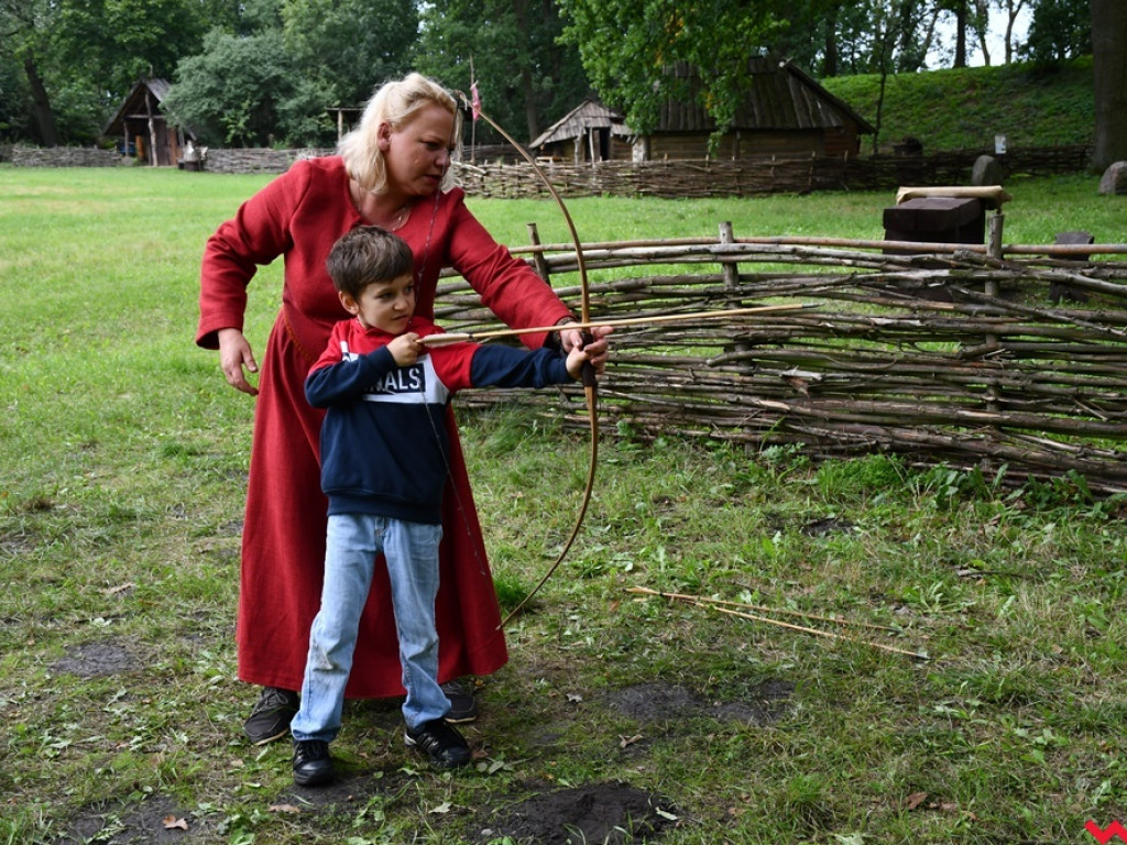 Ach, pełno malin, a jakie różowe! – nie tylko w lekturze, a także w Grzybowie