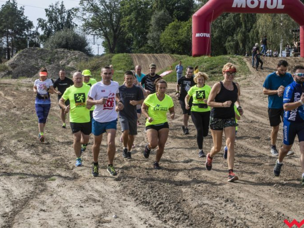 Charytatywny bieg dla Krzysia Antczaka na torze Magiera w Opatówku