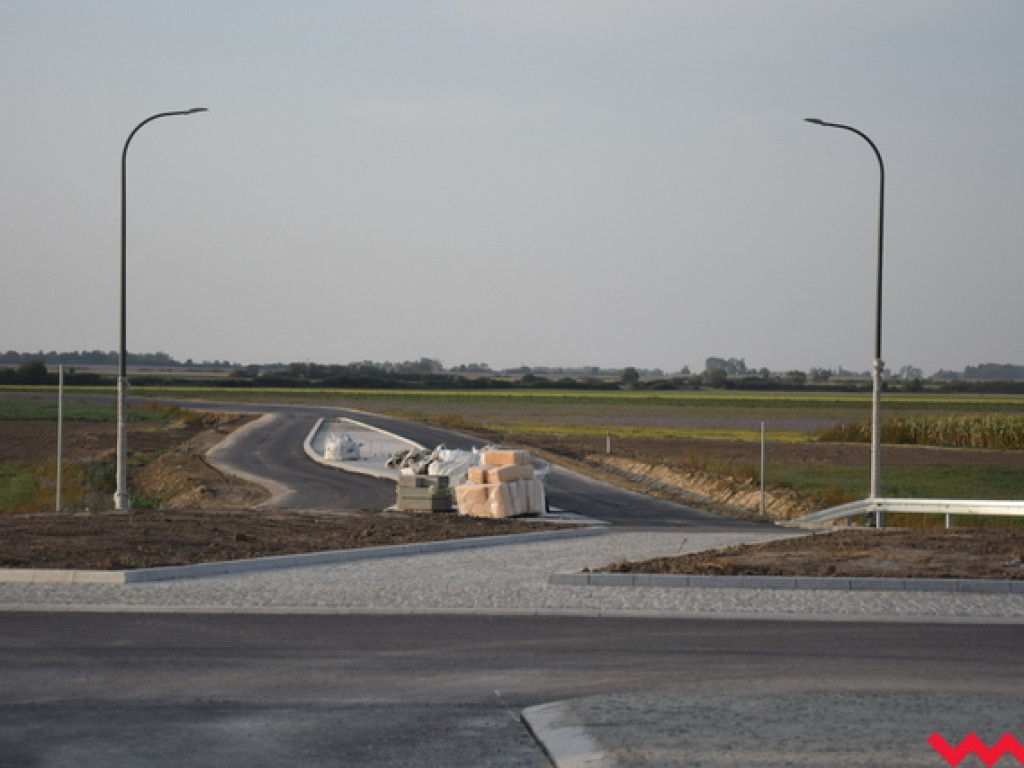Pierwsze próbne jazdy na obwodnicy Wrześni...rowerzystów i rolkarzy