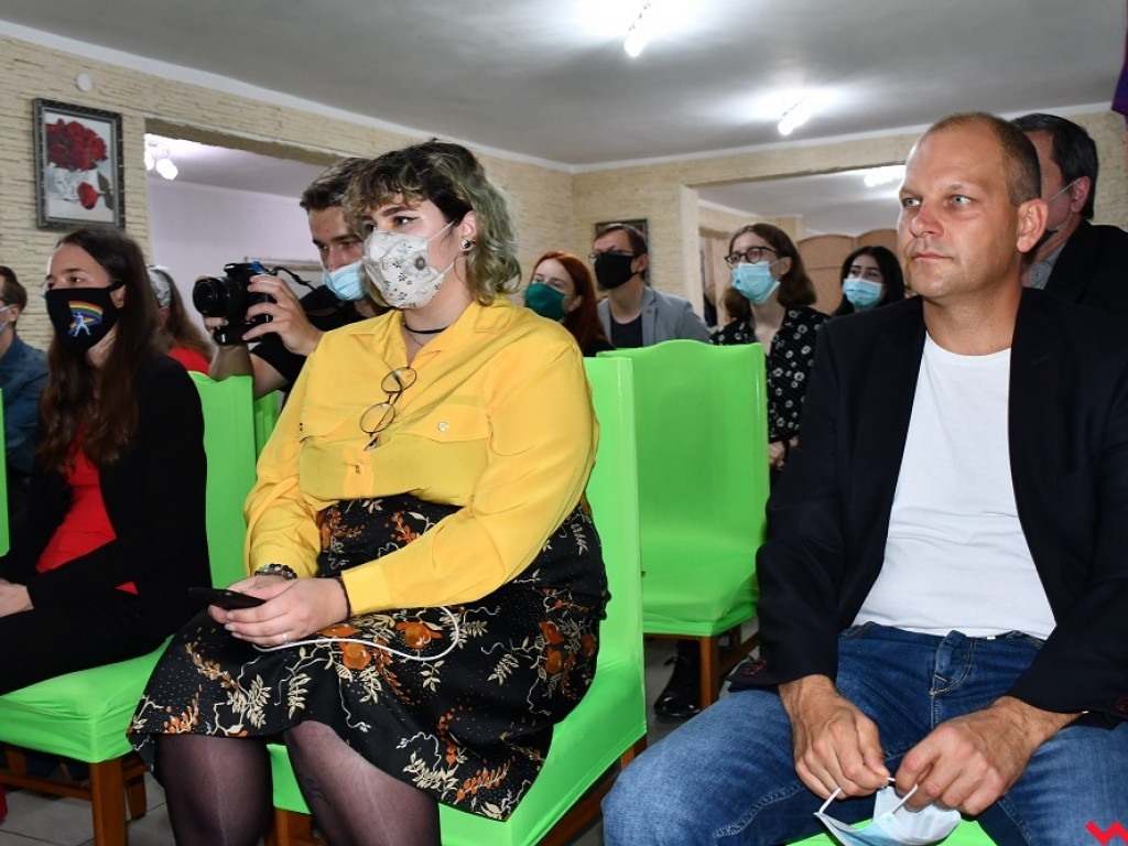 Deszcz nie przeszkodził w spotkaniu. Lewica we Wrześni ma młodą twarz