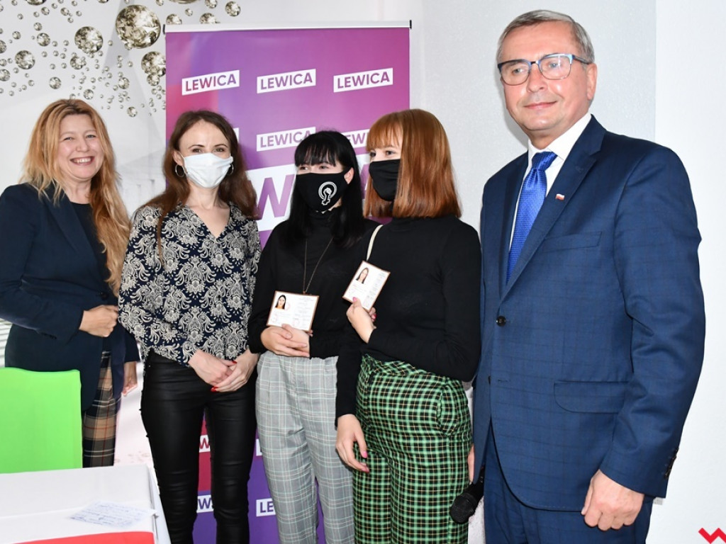 Deszcz nie przeszkodził w spotkaniu. Lewica we Wrześni ma młodą twarz