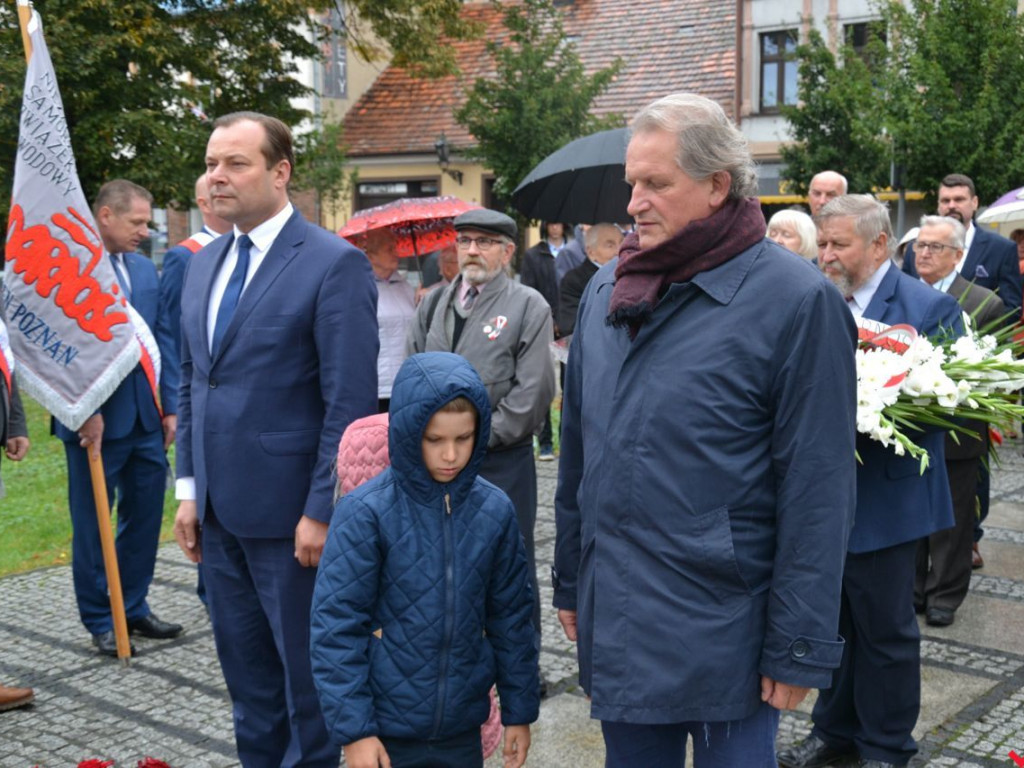 Rozważania o dwóch „Solidarnościach” na wrzesińskich obchodach 40-lecia związku