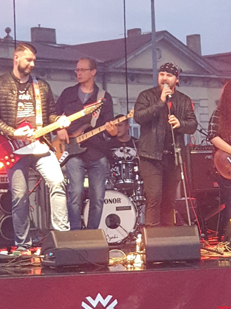 Muzycy z Yorby szczęśliwi po powrocie na scenę. Deszcz im nie przeszkodził!