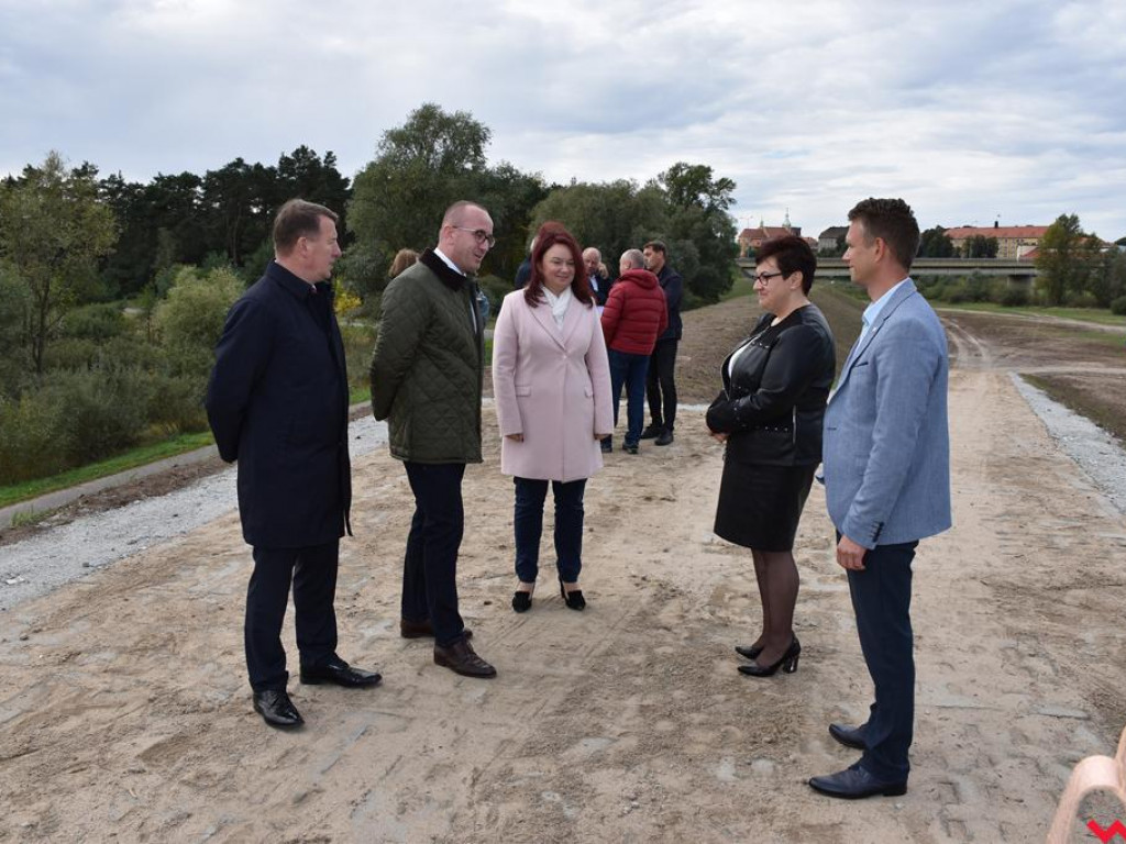Pierwszy etap modernizacji wałów w Pyzdrach zakończony