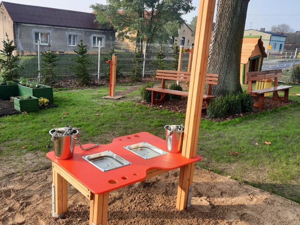 Kolejna atrakcja dla najmłodszych w Pietrzykowie