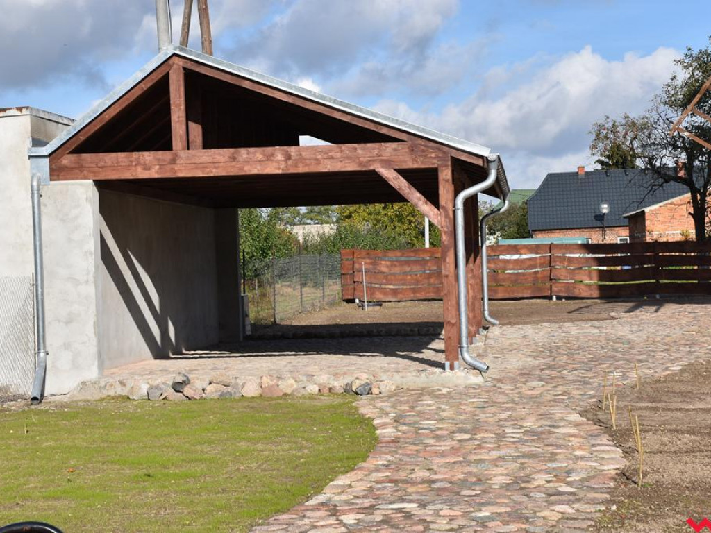 Zmienia się otoczenie wokół wiatraka holenderskiego