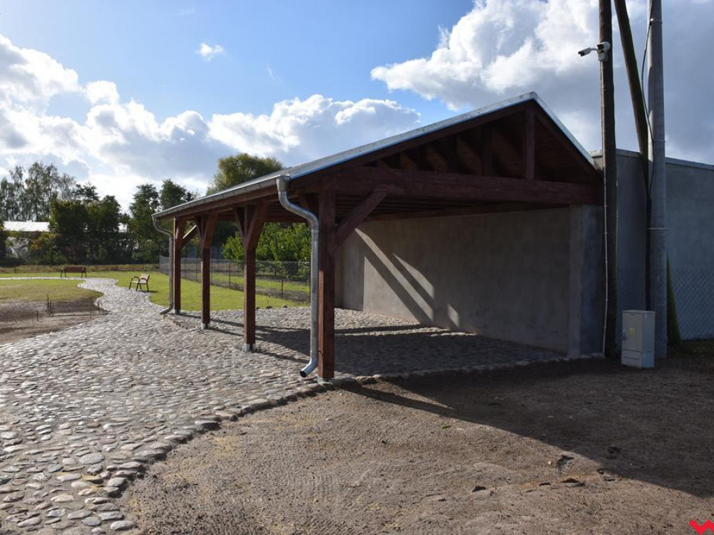 Zmienia się otoczenie wokół wiatraka holenderskiego