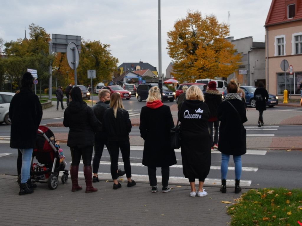 Drugi dzień protestów we Wrześni. Zablokowane rondo Popiełuszki