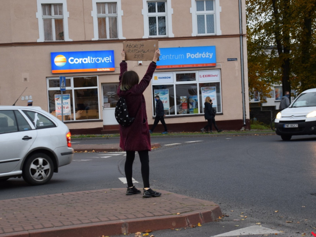 Drugi dzień protestów we Wrześni. Zablokowane rondo Popiełuszki