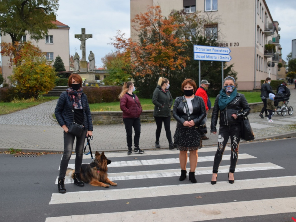 Drugi dzień protestów we Wrześni. Zablokowane rondo Popiełuszki