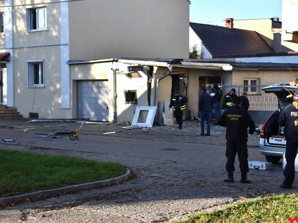 Złodzieje wysadzili bankomat w Pyzdrach