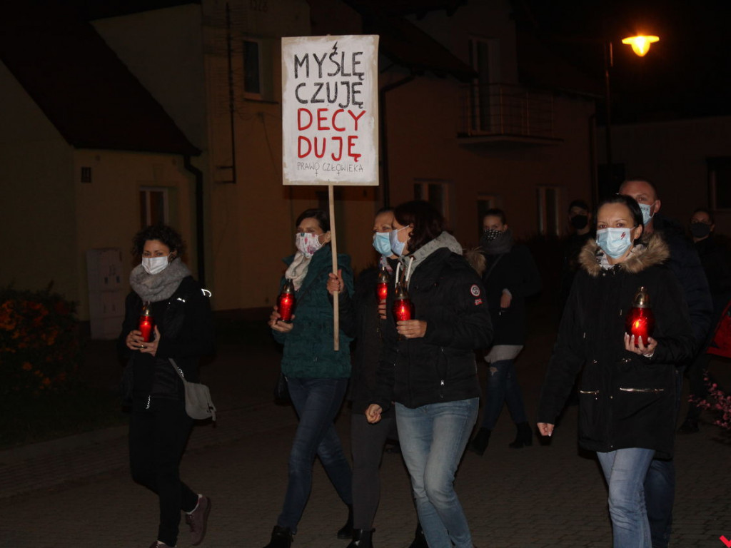 Myślą i czują, dlatego chcą decydować. Kobiety protestowały na rynku