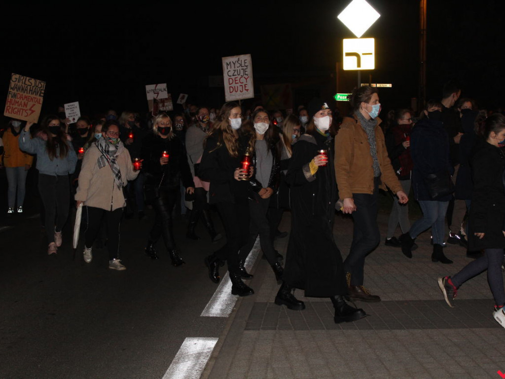 Myślą i czują, dlatego chcą decydować. Kobiety protestowały na rynku