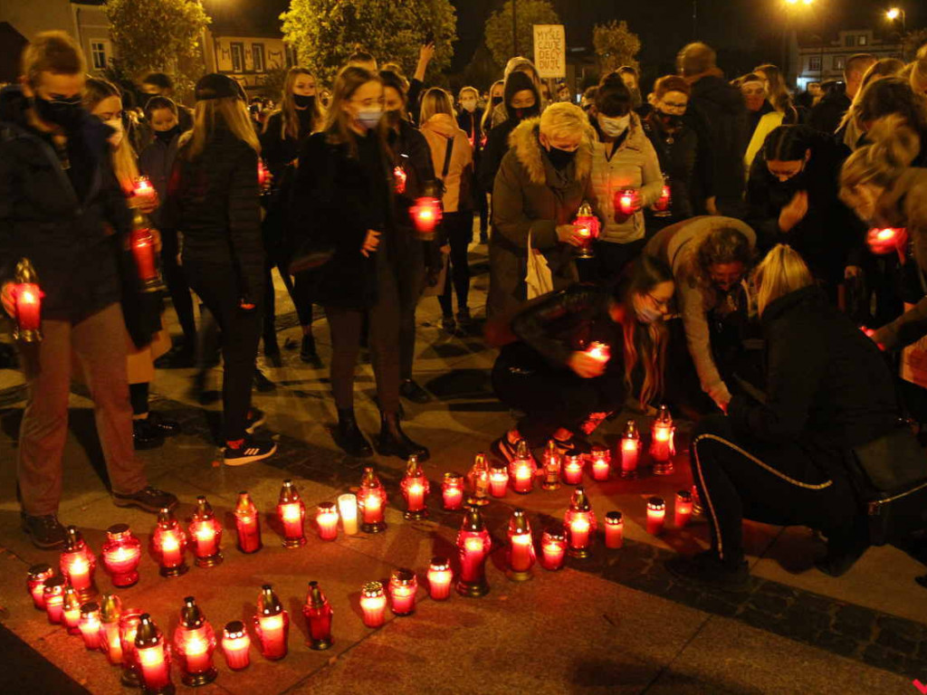 Myślą i czują, dlatego chcą decydować. Kobiety protestowały na rynku