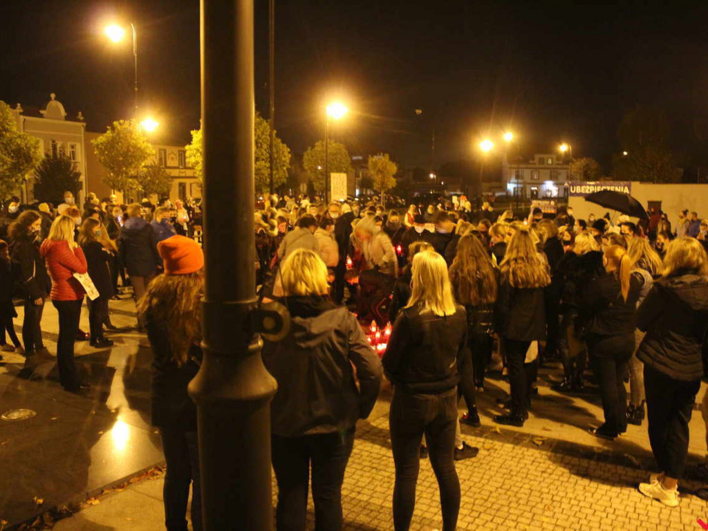 Myślą i czują, dlatego chcą decydować. Kobiety protestowały na rynku