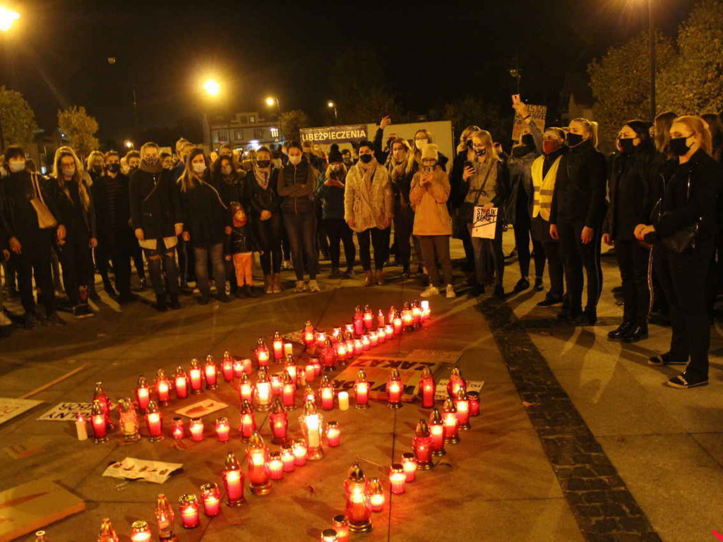 Myślą i czują, dlatego chcą decydować. Kobiety protestowały na rynku