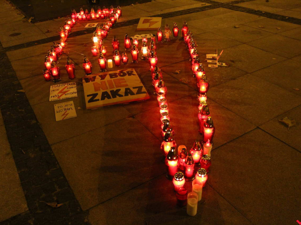 Myślą i czują, dlatego chcą decydować. Kobiety protestowały na rynku