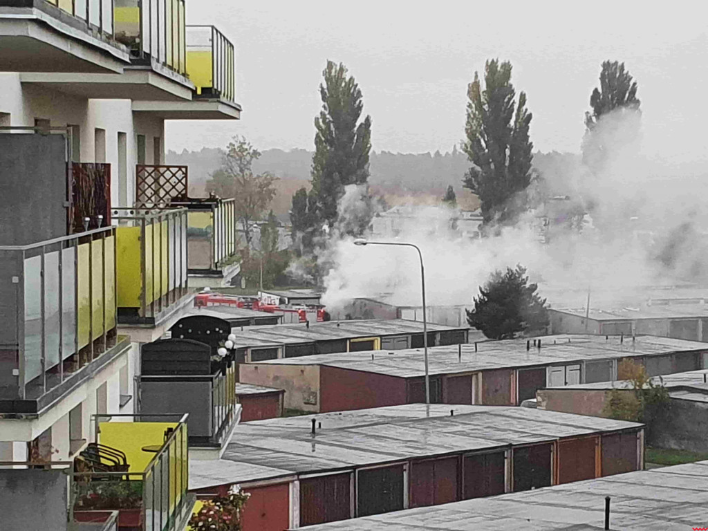 W garażu doszło do pożaru. Straty oszacowano na kilka tysięcy złotych