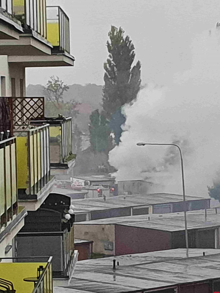 W garażu doszło do pożaru. Straty oszacowano na kilka tysięcy złotych