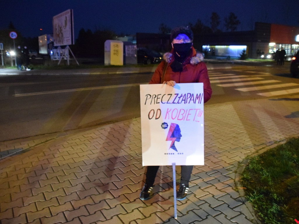 Kolejny dzień protestów ulicznych. Głośna manifestacja przeszła przez centrum Wrześni