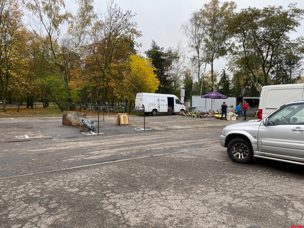 Czy cmentarze faktycznie są nieczynne? Objechaliśmy powiat, żeby to sprawdzić