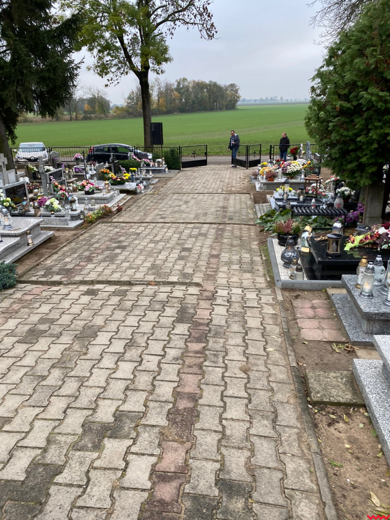 Czy cmentarze faktycznie są nieczynne? Objechaliśmy powiat, żeby to sprawdzić