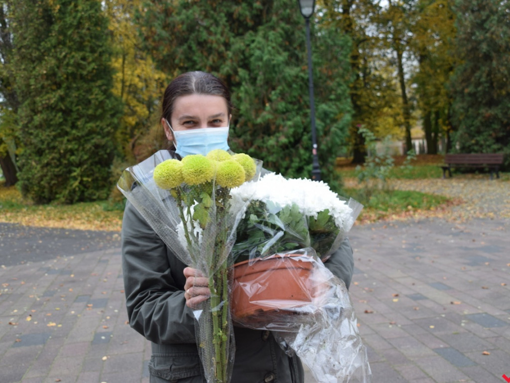 Chryzantemy we Wrześni rozeszły się błyskawicznie. Większość trafi do ogródków i na balkony