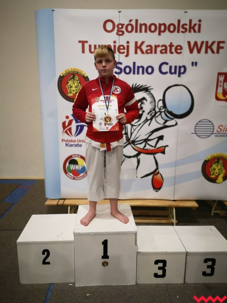 Medale zawodników Wrzesińskiego Klubu Karate na koniec sezonu