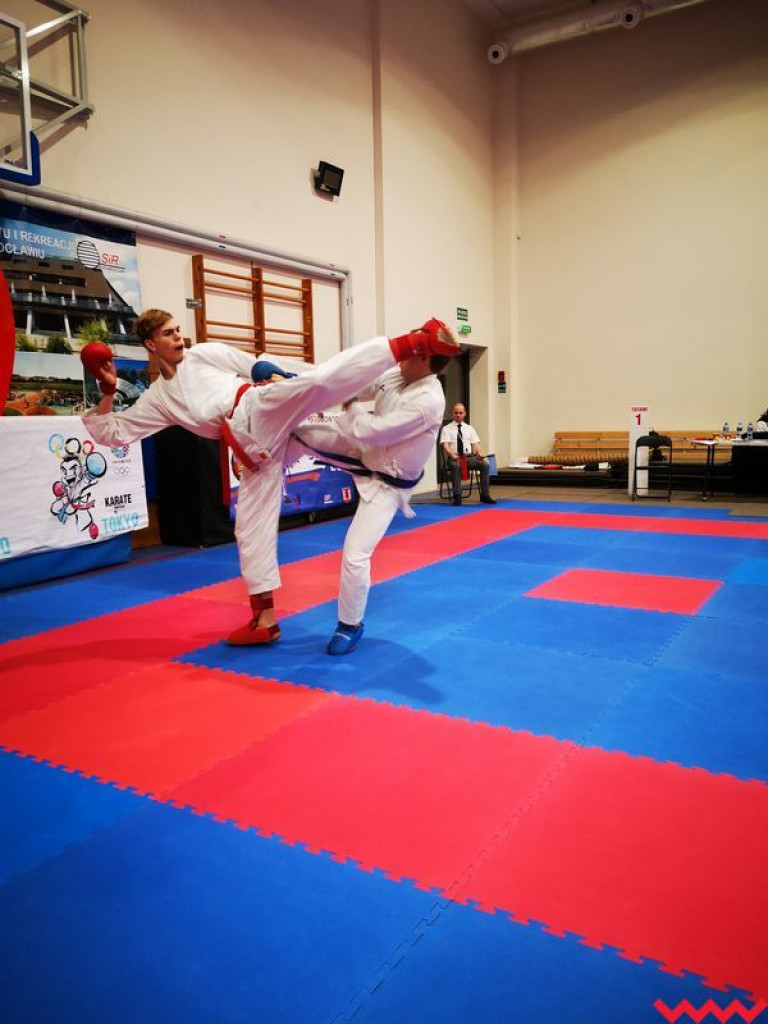 Medale zawodników Wrzesińskiego Klubu Karate na koniec sezonu